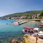 Stunning In Tatil Evi Brseč